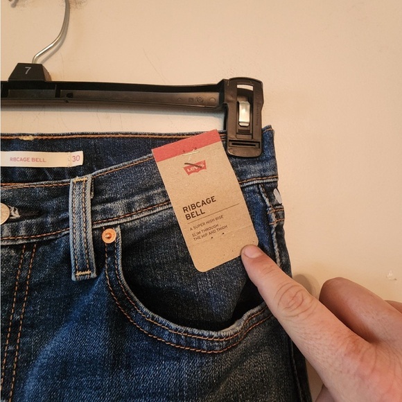 Levi's Women Ribcage Wide Leg High Waist Jeans Blue Size 30 x 32 - Picture 3 of 6